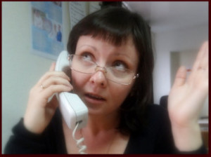 по телефону